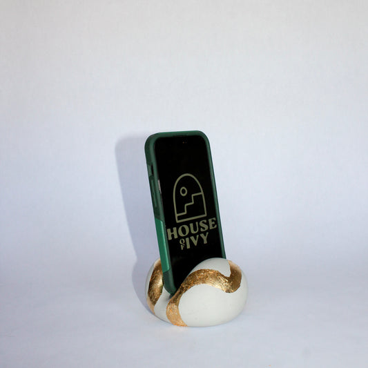 Perfectly Imperfect Bao Bun Phone Holder 001