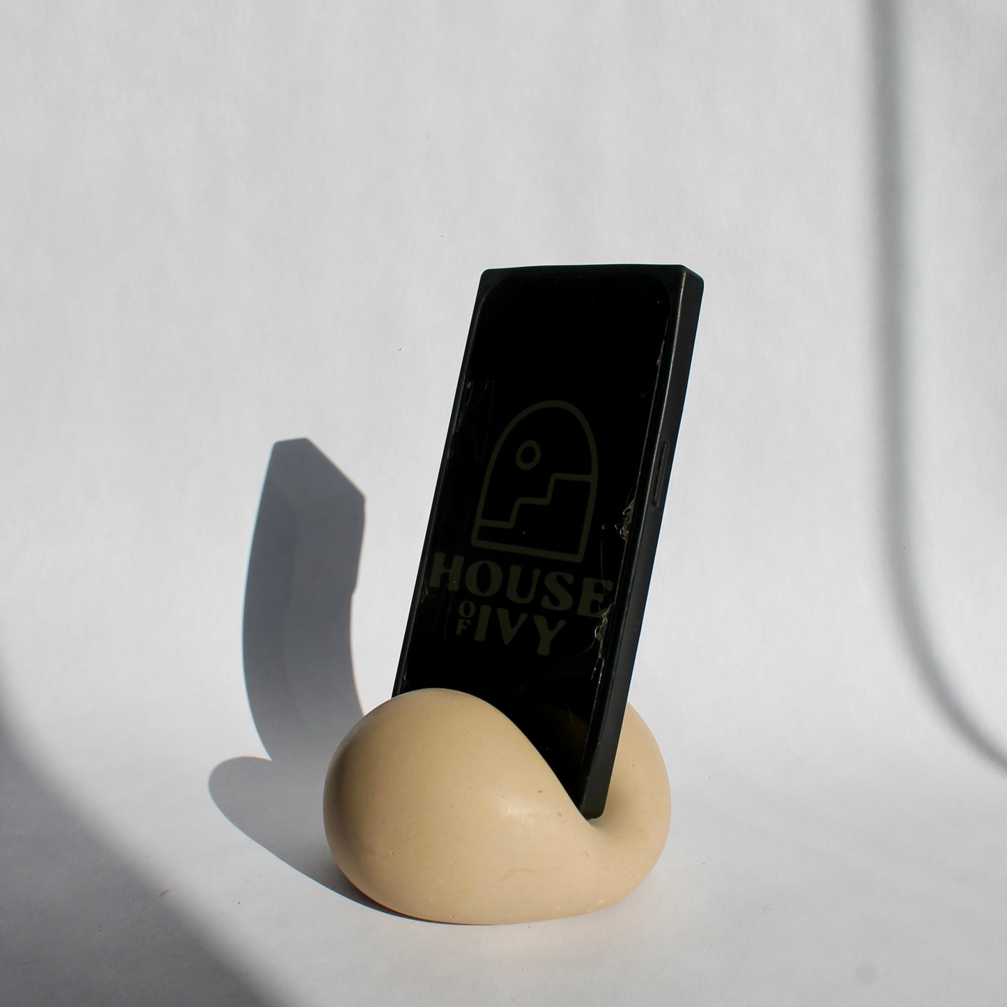 Bao Bun Phone Holder