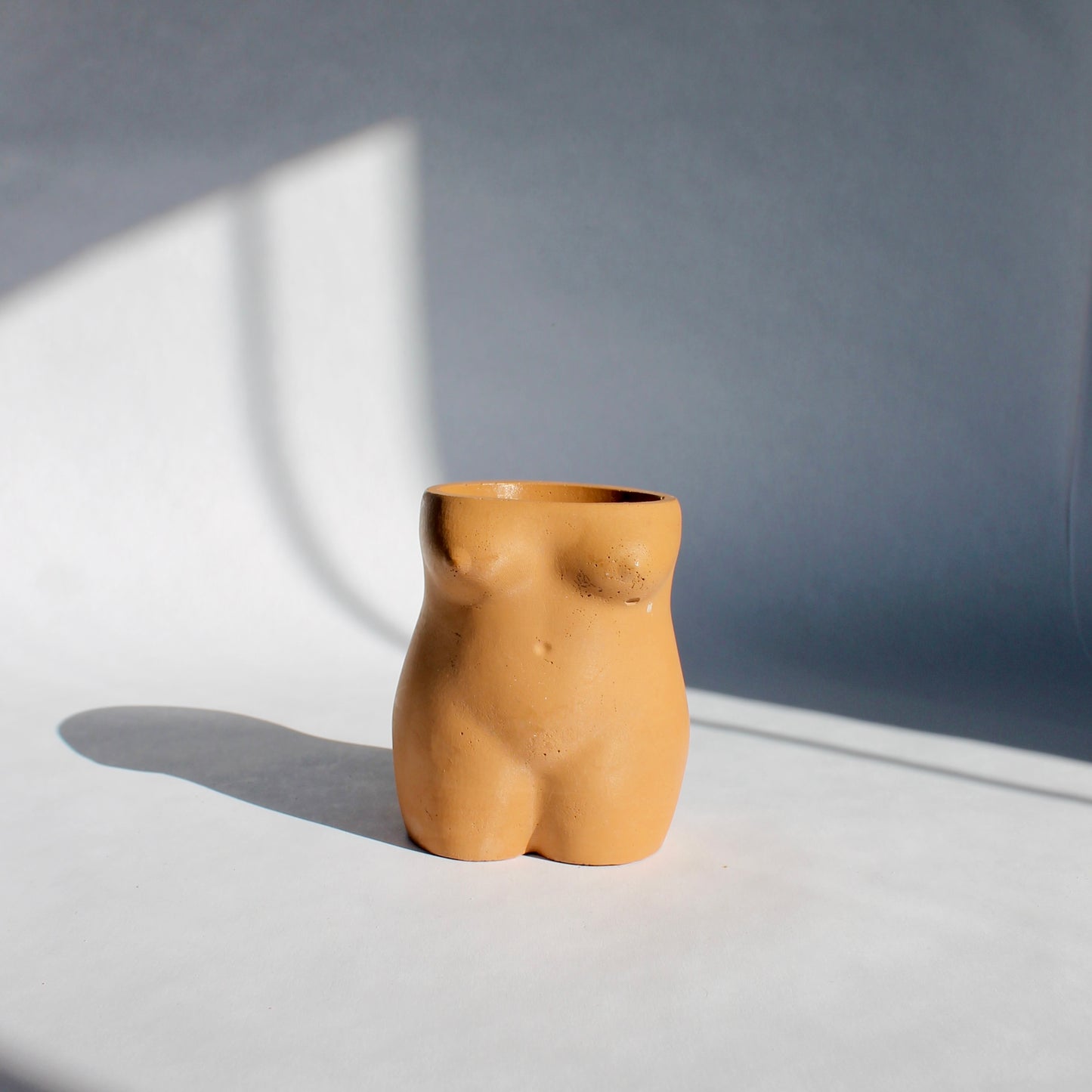 Olivia Vase