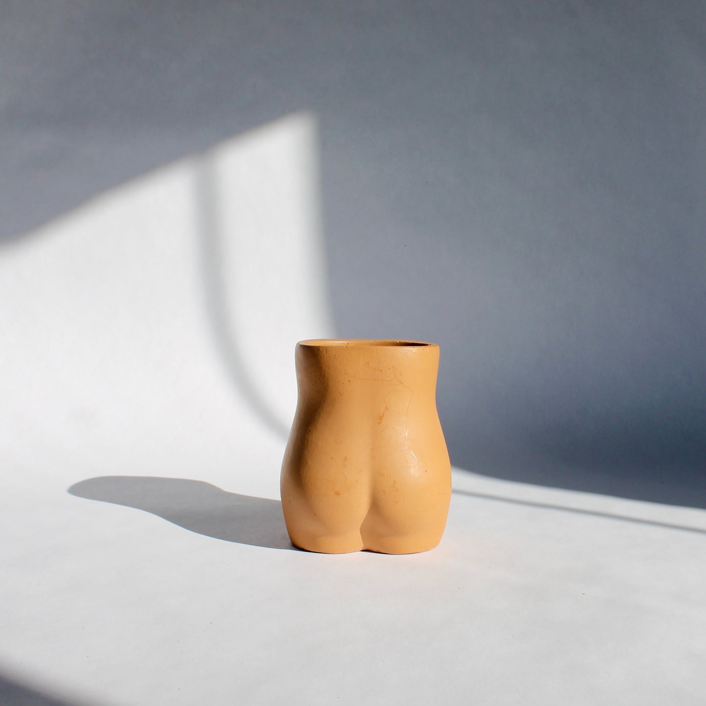 Olivia Vase