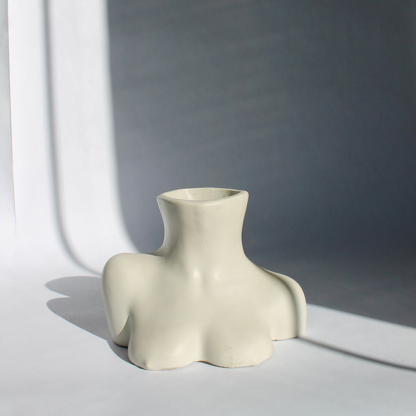Vivian Vase