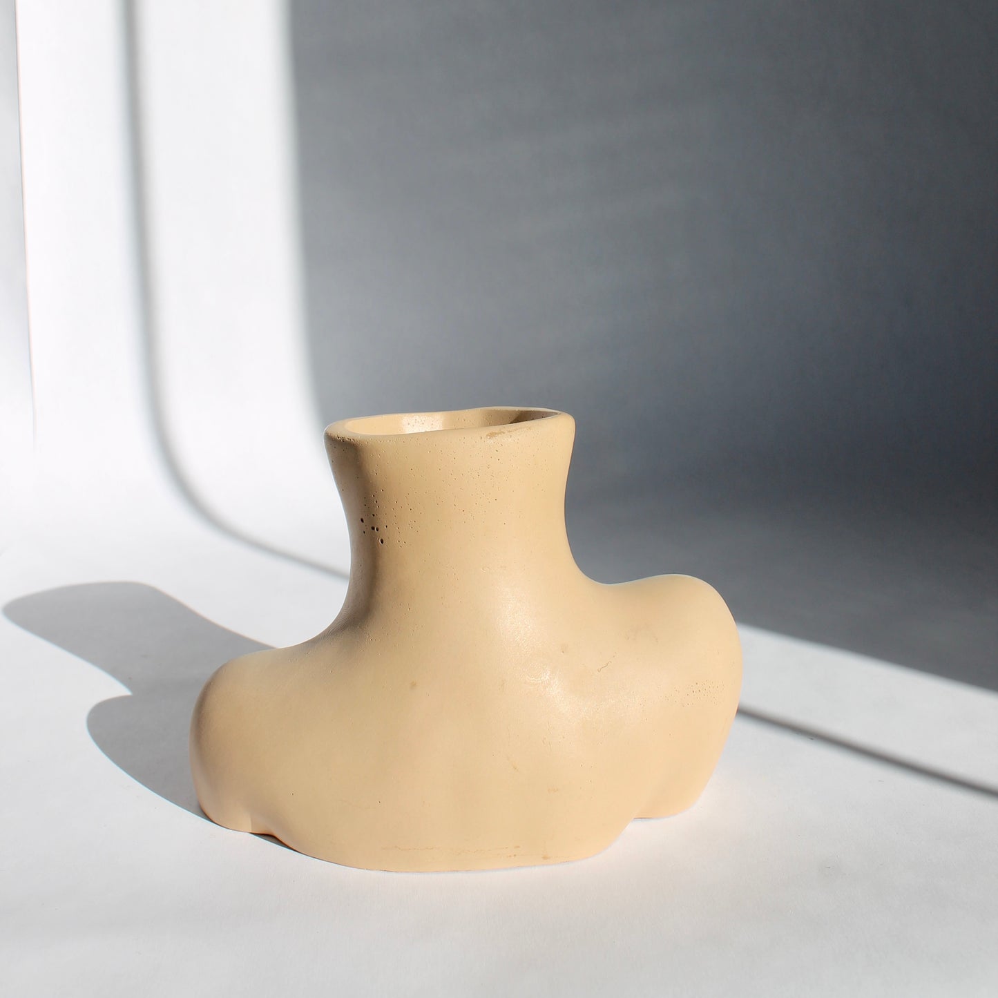 Vivian Vase
