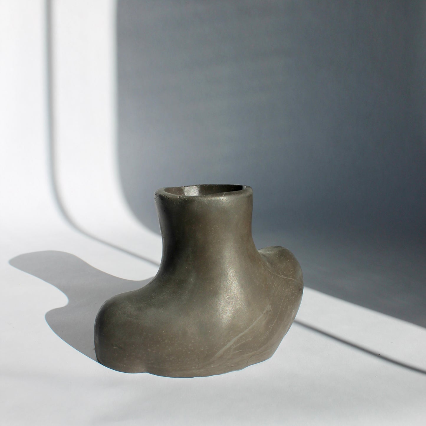 Vivian Vase