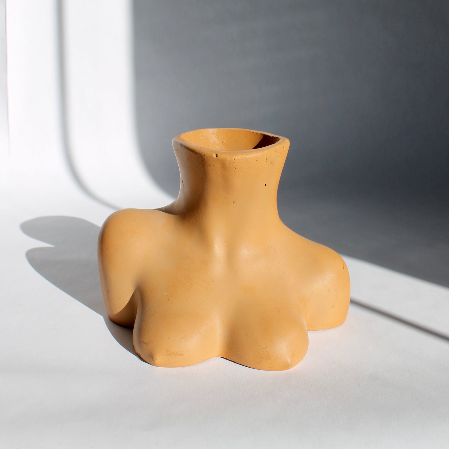 Vivian Vase