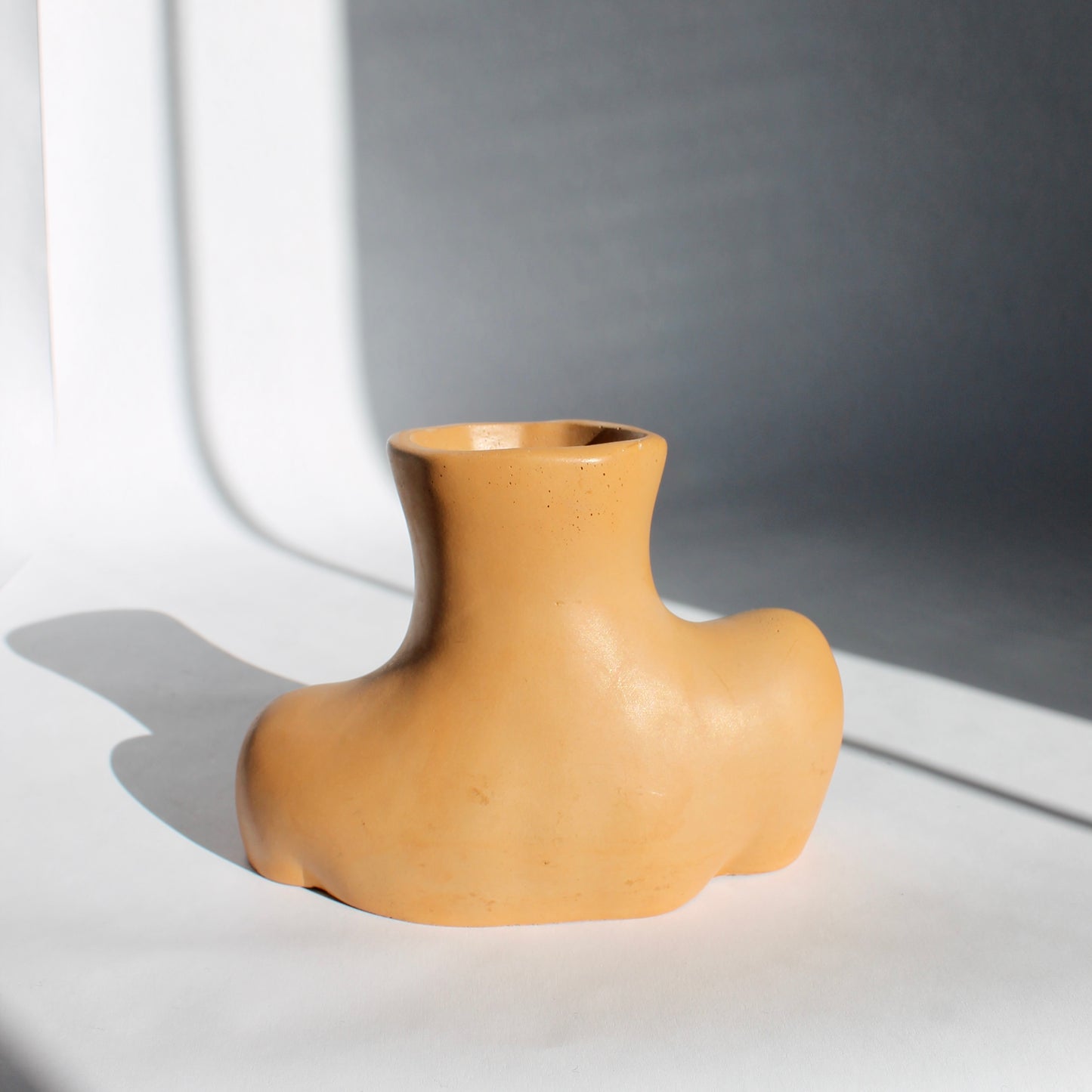 Vivian Vase