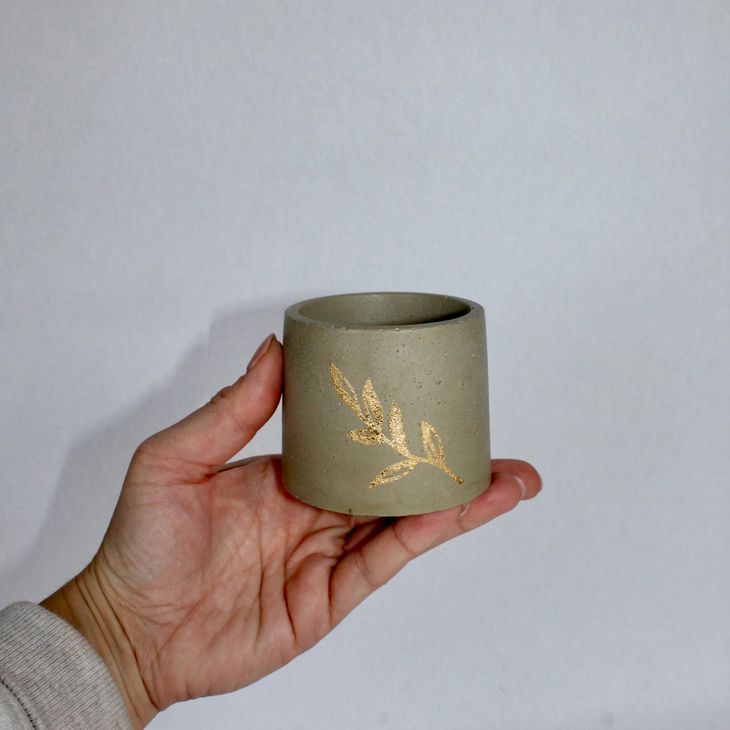 Warehouse Sale Sage Gold Plant Pot